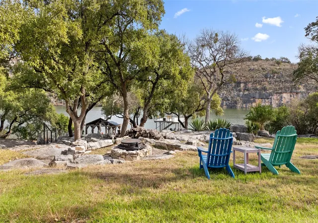 4th image of 1204 Los Escondidos St, Marble Falls, TX 78654 | MLS# 4612075