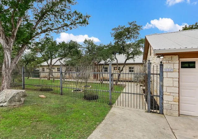Photo 3 of Single family home for sale at 816 Buttercup Ln, Wimberley, TX 78676 | MLS# 5173386 | Listing updated on 2026-08-29