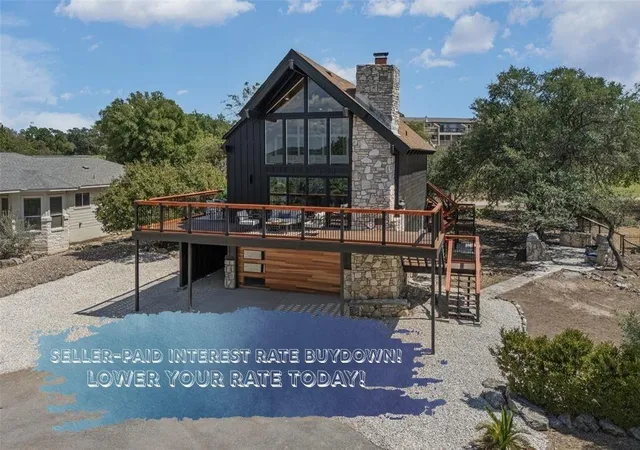 Single family home for sale at 19005 Venture Dr, Lago Vista, TX 78645 | MLS# 4177607