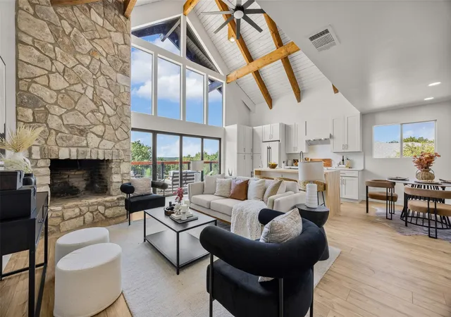 Photo 4 of Single family home for sale at 19005 Venture Dr, Lago Vista, TX 78645 | MLS# 4177607 | Listing updated on 2026-10-06