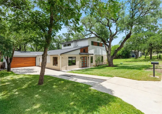 2nd image of 3210 Cupid Dr, Austin, TX 78735 | MLS# 7864455