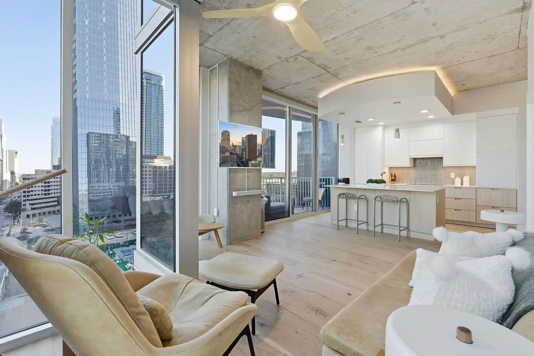 Listing Photo 2 - Condo for sale in 360 Condominiums located at 360 Nueces St, Austin, TX 78701 - Unit #1217