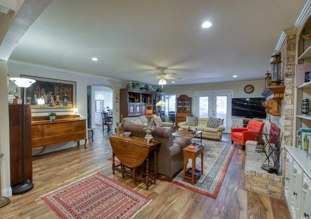 Photo 3 of Single family home for sale at 213 Lakeview, Llano, TX 78643 | MLS# 2003146 | Listing updated on 2026-09-19