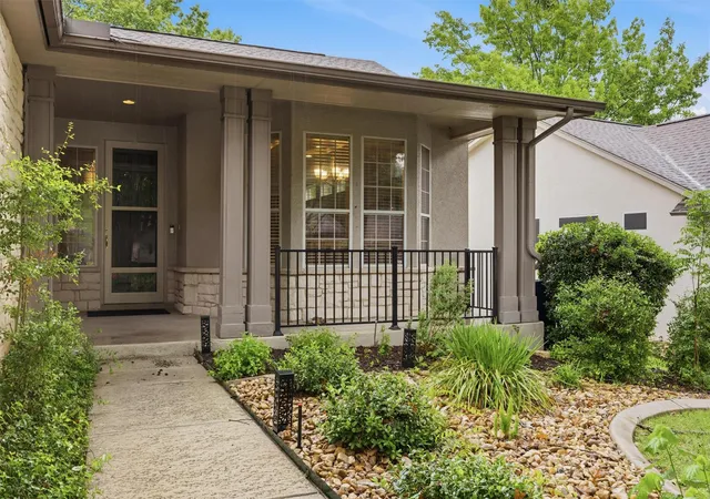 Photo 2 of Sale Pending at 118 Bluebell Dr, Georgetown, TX 78633 | MLS# 3486950 | Listing updated on 2026-09-15
