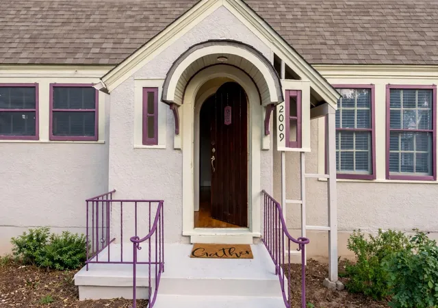 Photo 1 of Sale Pending at 2009 Travis Hts Blvd, Austin, TX 78704 | MLS# 7824619 | Listing updated on 2026-09-25
