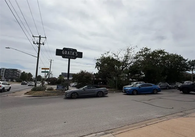 38th image of 2200 Dickson Dr #127, Austin, TX 78704 | MLS# 7638162