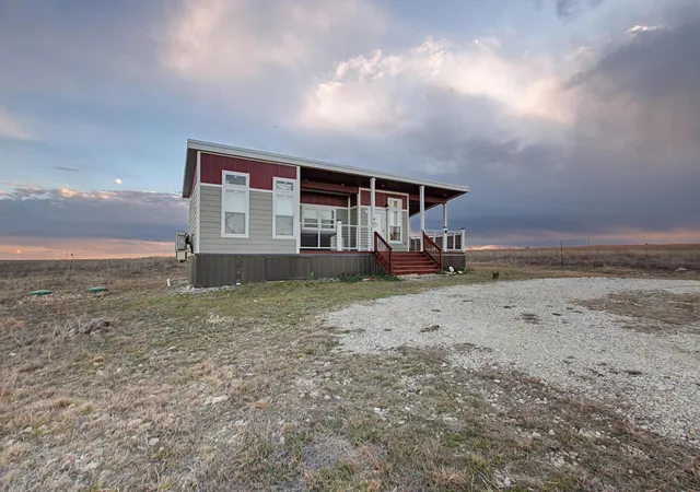 Homes for sale in Lometa, TX | 2826 County Road 2800, Lometa, TX 76853 | MLS# 1716605
