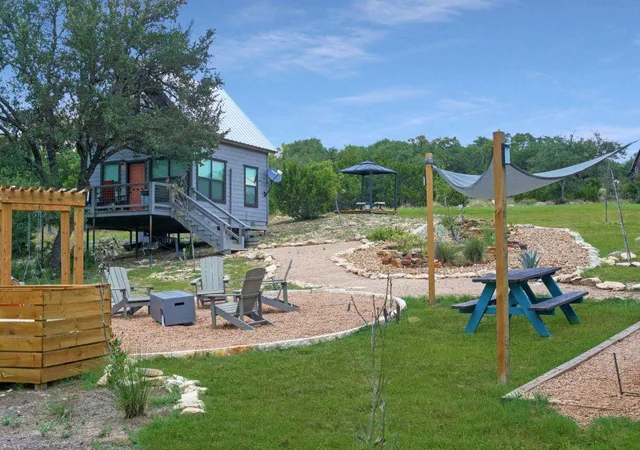 Photo 3 of Multi family home for sale at 931 Sycamore Crk Dr, Dripping Springs, TX 78620 | MLS# 7499560 | Listing updated on 2026-08-28