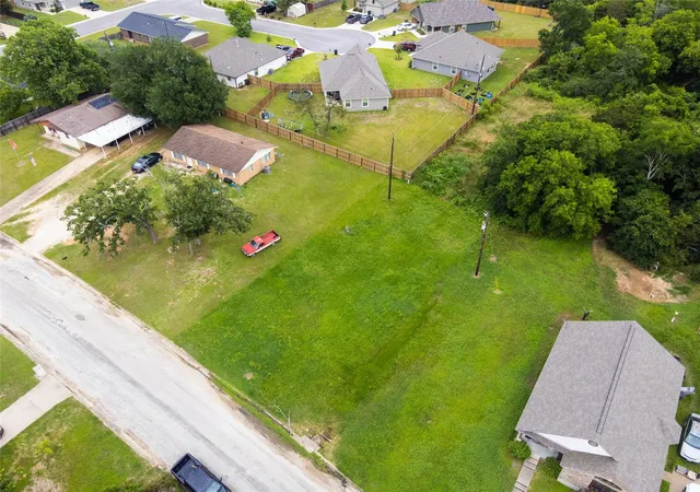 3rd image of 401 W Kleb St, Caldwell, TX 77836 | MLS# 9248447
