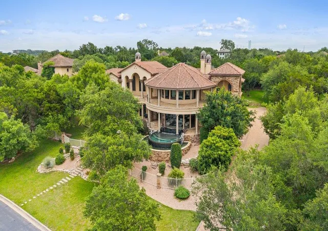 2nd image of 312 Camino Arbolago, Lakeway, TX 78734 | MLS# 1478196