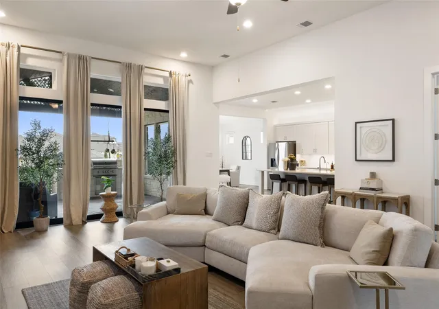 5th image of 600 Bonfisk Bnd, Austin, TX 78738 | MLS# 7335861