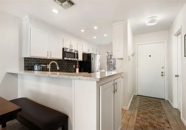 Photo 3 of Condo for sale at 7122 Wood Holw Dr #47, Austin, TX 78731 | MLS# 8004551 | Listing updated on 2026-10-24