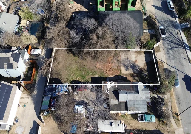 3rd image of 2806 E 3Rd St, Austin, TX 78702 | MLS# 5892536