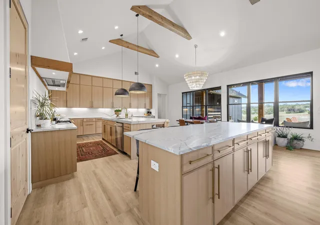 5th image of 107 W Lakeshore Dr, Dripping Springs, TX 78620 | MLS# 1949755
