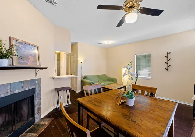 5th image of 915 W 22Nd 1/2Nd St, Austin, TX 78705