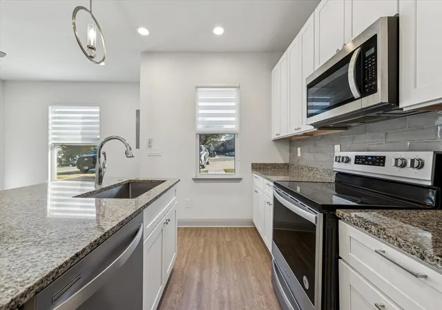 5th image of 18812 Nicklaus Dr, Lago Vista, TX 78645 | MLS# 9329336
