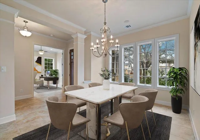 4th image of 3006 Washington Sq, Austin, TX 78705 | MLS# 9721387