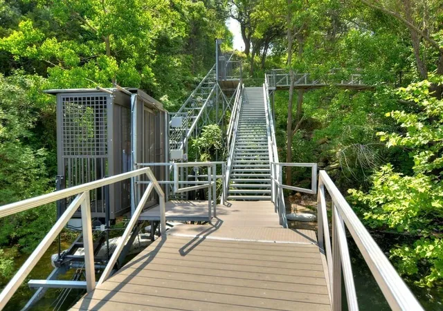 2nd image of 2918 Ranch Rd 620 N, Austin, TX 78734