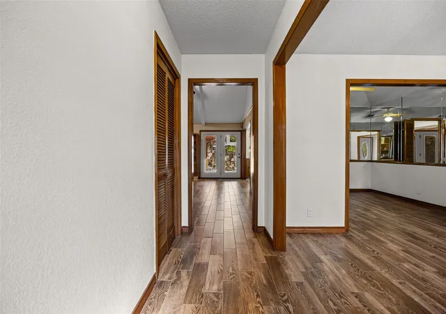 Photo 3 of Single family home for sale at 11006 Brodie Ln, Austin, TX 78748 | MLS# 2328874 | Listing updated on 2026-09-21