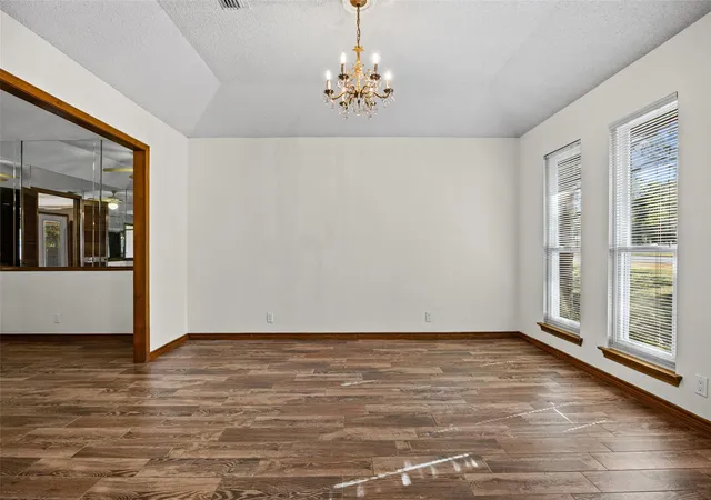 Photo 4 of Single family home for sale at 11006 Brodie Ln, Austin, TX 78748 | MLS# 2328874 | Listing updated on 2026-09-21