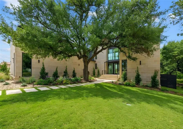Homes for sale in Horseshoe Bay, TX | 111 Orange Plume, Horseshoe Bay, TX 78657 | MLS# 4141197