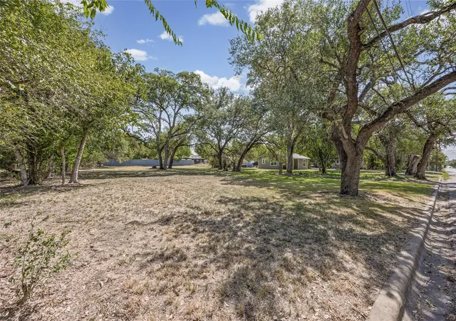 Photo 2 of Land for sale at 1006 N Blanco St, Lockhart, TX 78644 | MLS# 3516245 | Listing updated on 2026-10-02