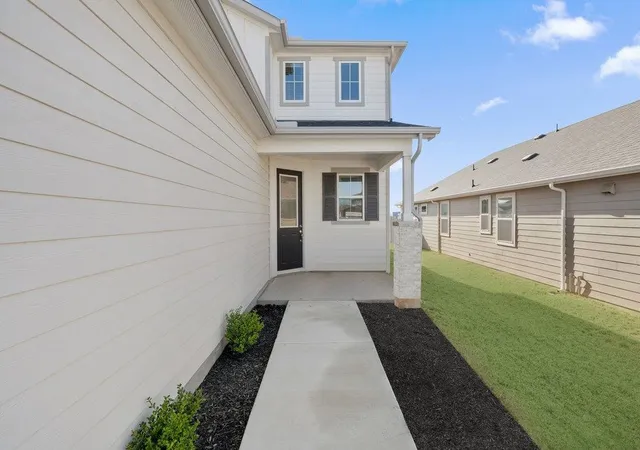 4th image of 150 Seattle Slew Dr, Jarrell, TX 76537 | MLS# 1388231