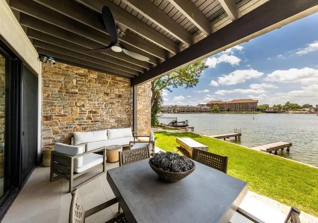 4th image of 402 Island Dr #B, Horseshoe Bay, TX 78657 | MLS# 2714223