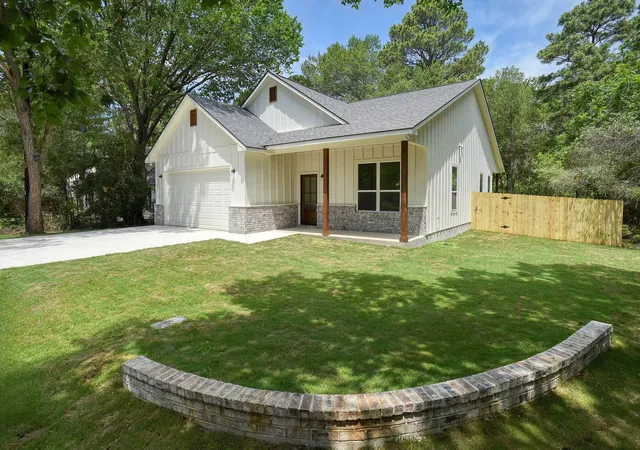 1st image of 104 Pony Grass Ln, Bastrop, TX 78602 | MLS# 7144928