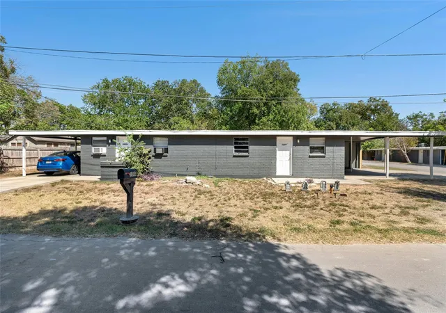 35th image of 1011 Hackberry St #A&B, San Marcos, TX 78666 | MLS# 6769786