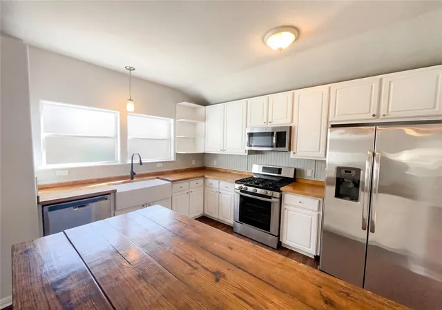 2nd image of 1516 Gatlinburg Dr, Pflugerville, TX 78660 | MLS# 9808575