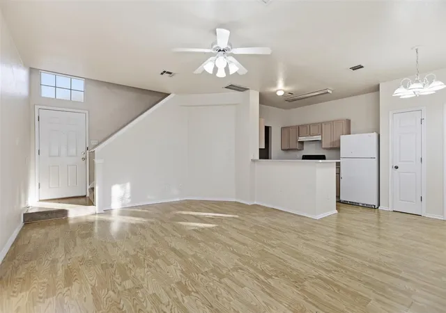 4th image of 844-846 Sagewood Trl, San Marcos, TX 78666 | MLS# 2641458