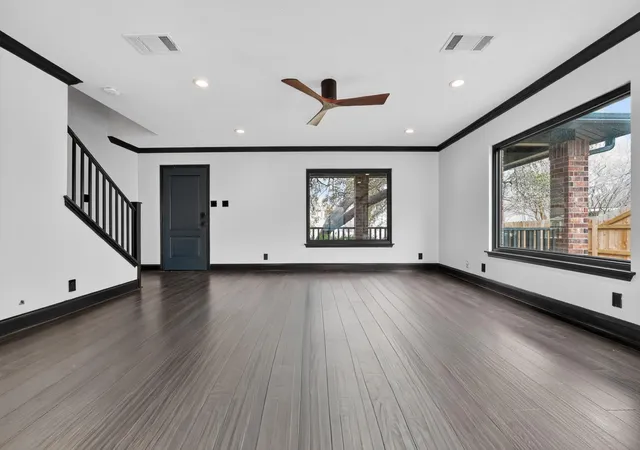 4th image of 8409 Nairn Dr, Austin, TX 78749 | MLS# 6722647
