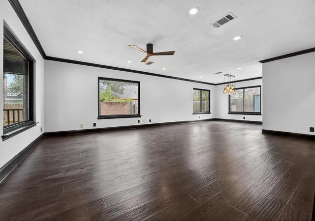 5th image of 8409 Nairn Dr, Austin, TX 78749 | MLS# 6722647