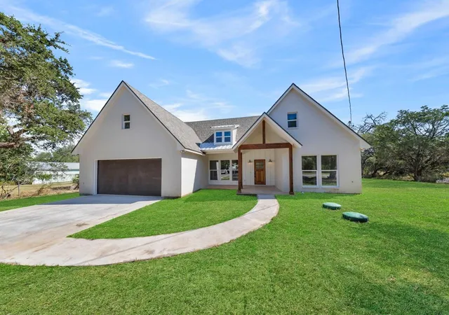 Photo 1 of Single family home for sale at 160 W Stonecastle Dr, Granite Shoals, TX 78654 | MLS# 3621220 | Listing updated on 2026-08-14
