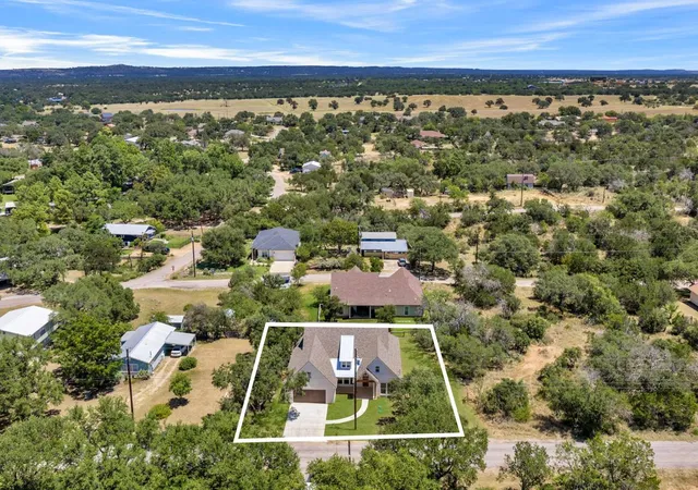 Photo 2 of Single family home for sale at 160 W Stonecastle Dr, Granite Shoals, TX 78654 | MLS# 3621220 | Listing updated on 2026-08-14