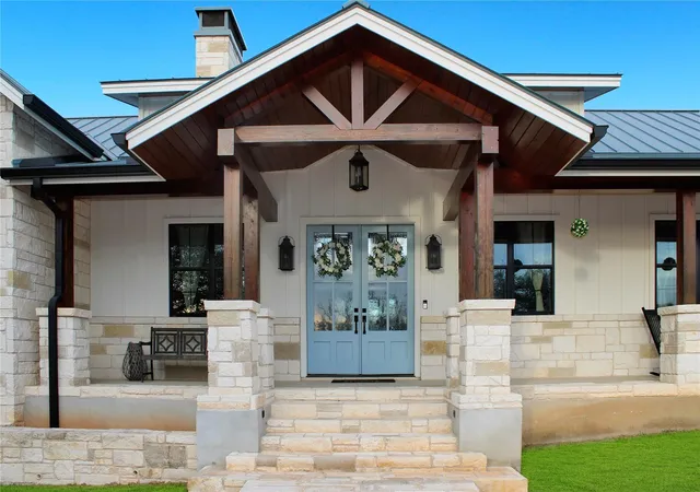 Photo 3 of Single family home for sale at 185 Puerto Rico Dr, Wimberley, TX 78676 | MLS# 3716212 | Listing updated on 2026-08-13