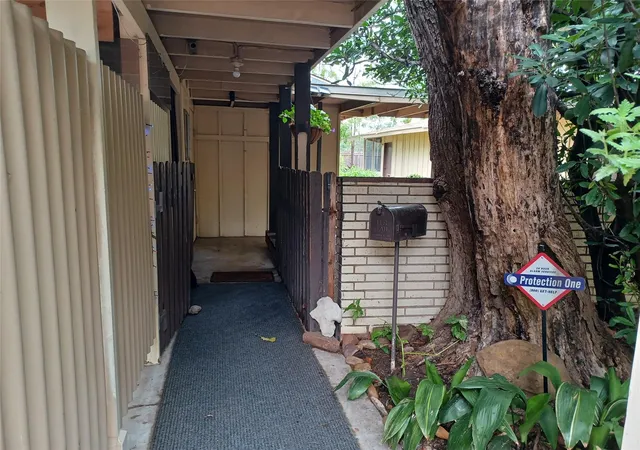 Photo 2 of Single family home for sale at 4906 Westfield Dr, Austin, TX 78731 | MLS# 9650572 | Listing updated on 2026-10-06