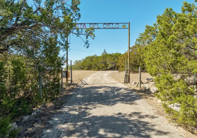 3rd image of 1802 Overland Stage Rd, Dripping Springs, TX 78620 | MLS# 4534101