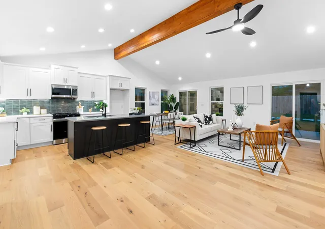 5th image of 8305 Briarwood Ln, Austin, TX 78757 | MLS# 4402138