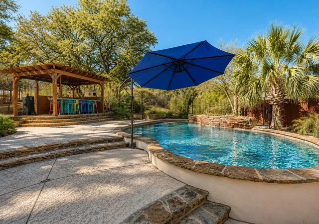 Homes for sale in Horseshoe Bay, TX | 303 Left Ln, Horseshoe Bay, TX 78657 | MLS# 7403768