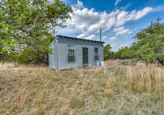 Photo 2 of House for sale at 218 Saddle Wood Trl, Comfort, TX 78013 | MLS# 1702572 | Listing updated on 2026-04-10