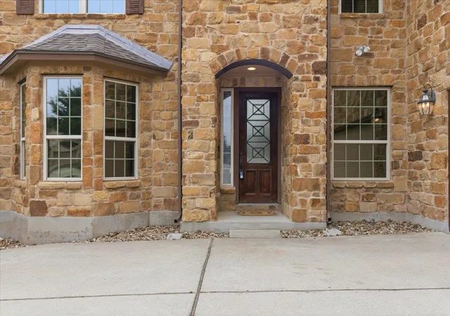 Photo 3 of Single family home for sale at 401 Spanish Mustang Dr, Cedar Park, TX 78613 | MLS# 1592455 | Listing updated on 2026-08-08