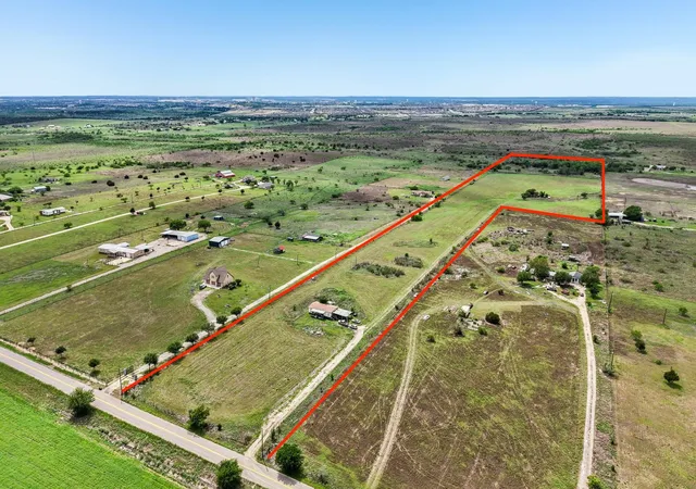 1st image of 14204 Graef Rd, Creedmoor, TX 78610 | MLS# 8751865
