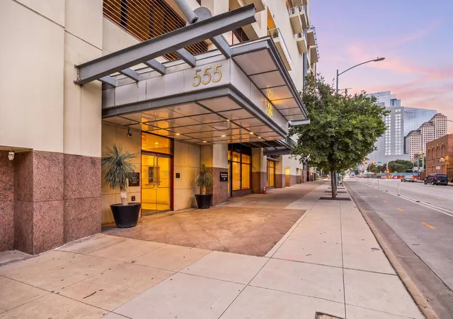 1st image of 555 E 5Th St #903, Austin, TX 78701 | MLS# 3906818