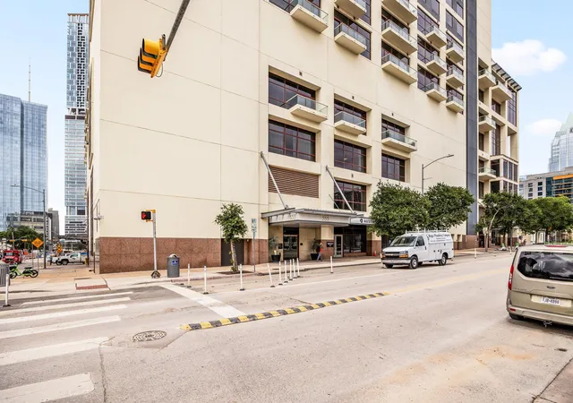 3rd image of 555 E 5Th St #903, Austin, TX 78701 | MLS# 3906818