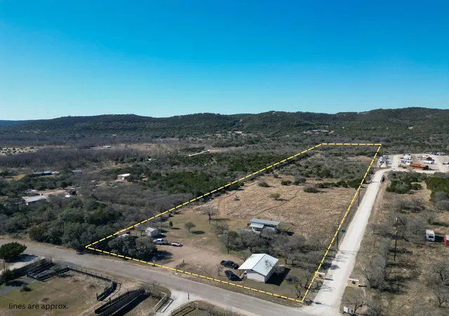 1st image of 831 Magers Rd, Concan, TX 78838 | MLS# 2948384