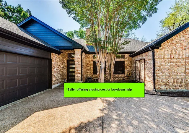 Photo 2 of Single family home for sale at 107 Copperleaf Rd, Lakeway, TX 78734 | MLS# 4766693 | Listing updated on 2026-10-09