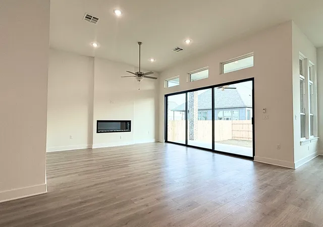 Photo 3 of Single family home for sale at 17313 Silverman Dr, Pflugerville, TX 78660 | MLS# 3827011 | Listing updated on 2026-10-10