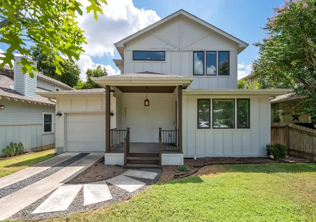 Photo 1 of Single family home for sale at 5511 Ave G #1, Austin, TX 78751 | MLS# 9260376 | Listing updated on 2026-10-23